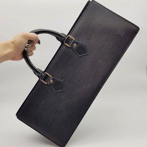 Authentic Vintage Louis Vuitton Sac Triangle Hand #27583L22